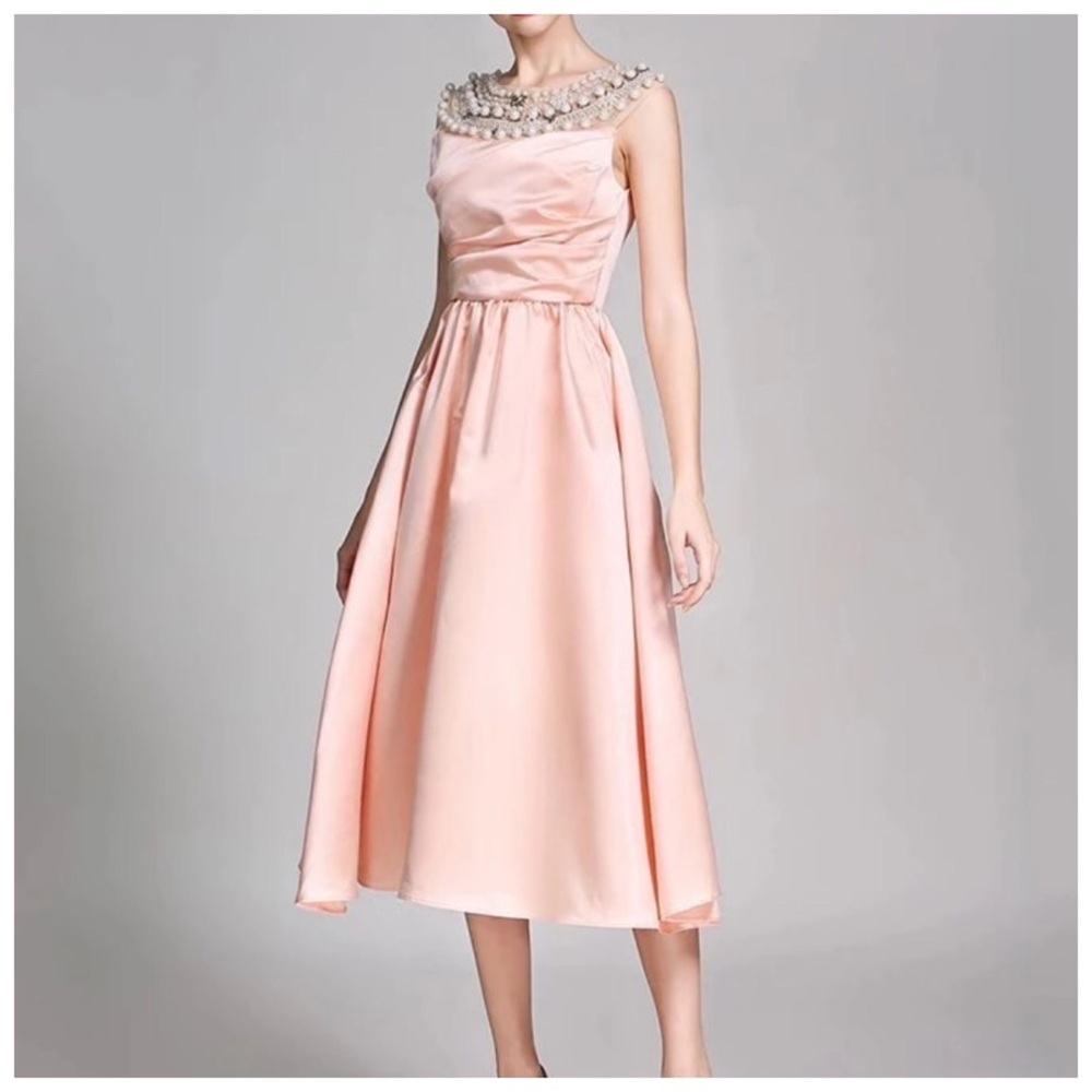 Gorgeous Silk Satin Cocktail Dress The Torie - Picture 11 of 12